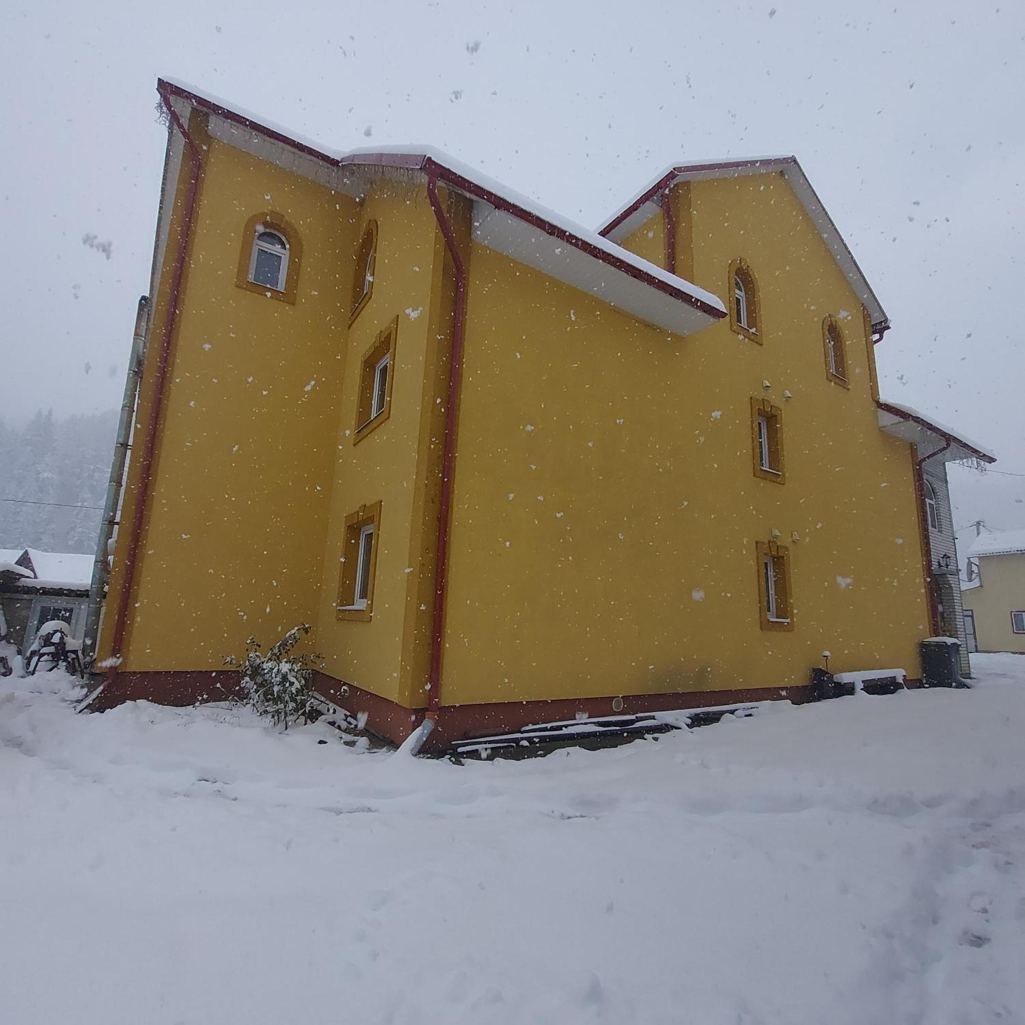 "Як Вдома" Буковель Hotel Bagian luar foto