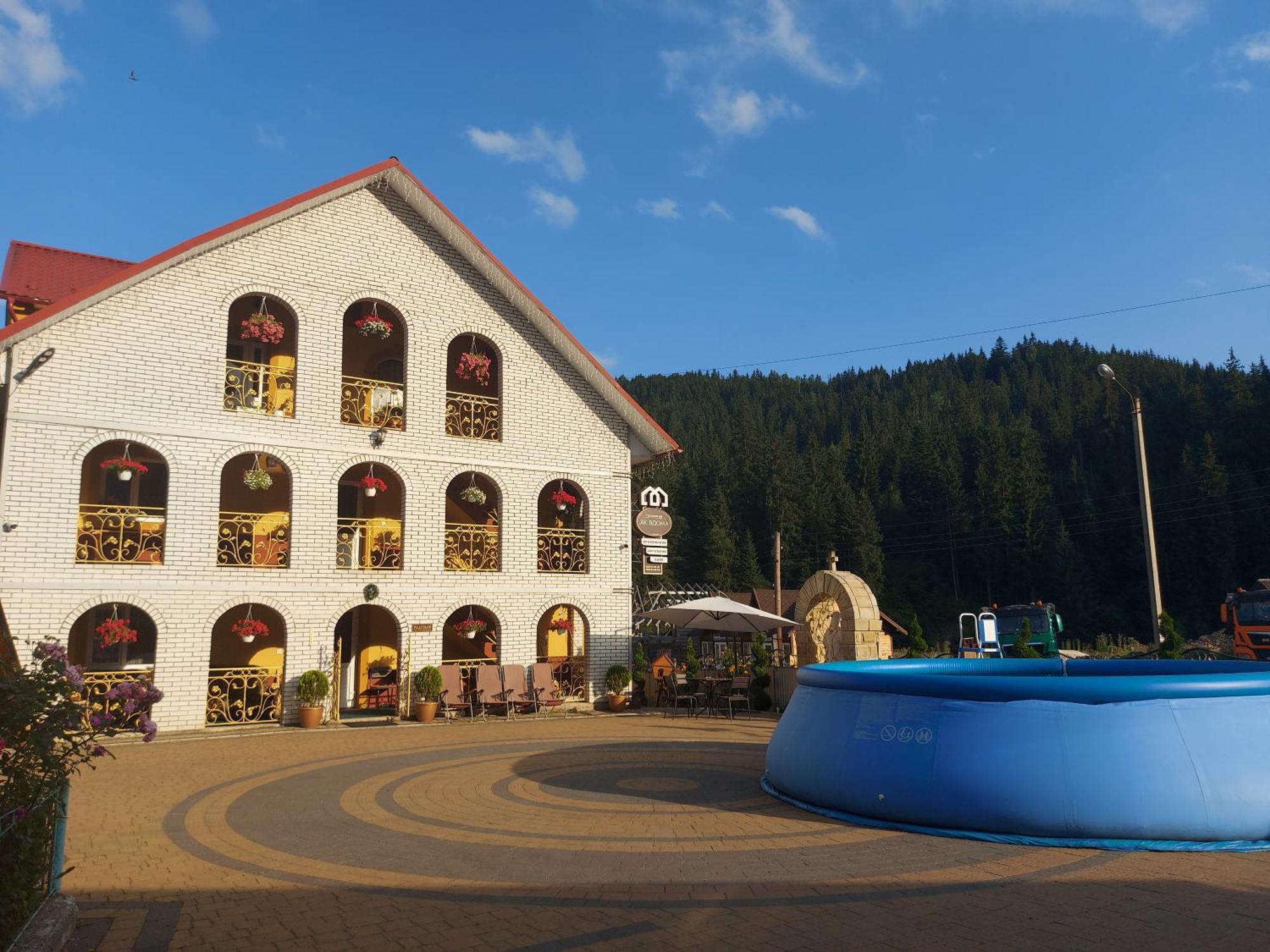 "Як Вдома" Буковель Hotel Bagian luar foto