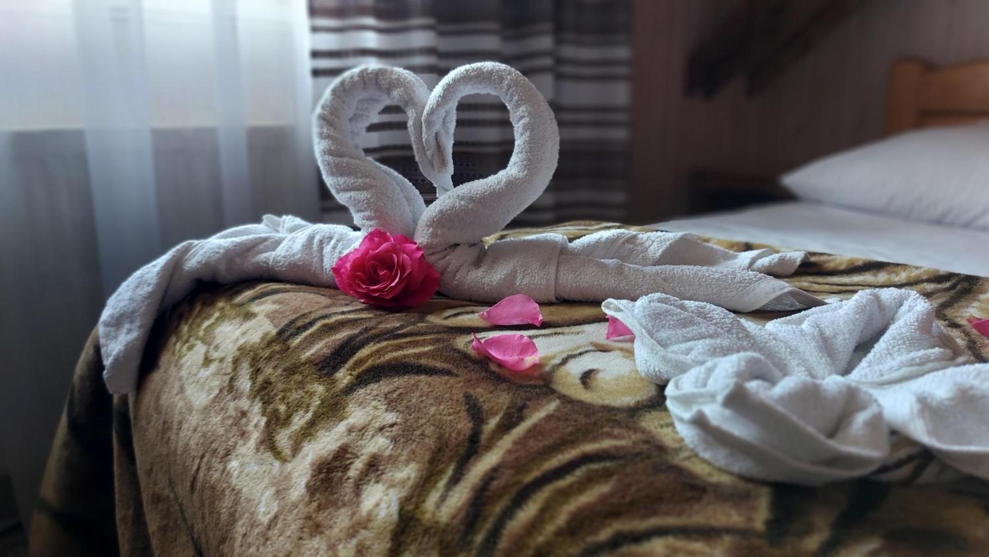 "Як Вдома" Буковель Hotel Bagian luar foto