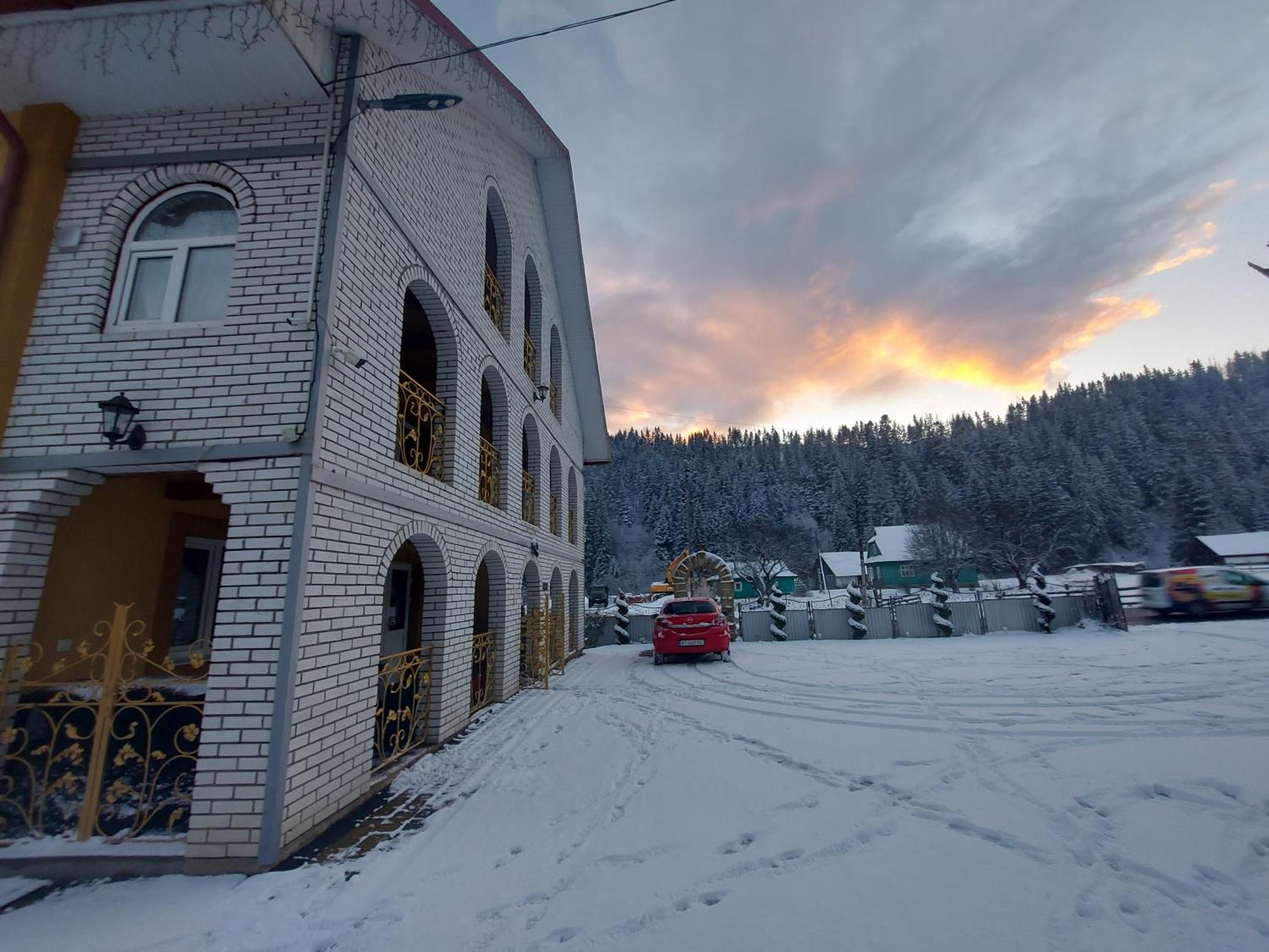 "Як Вдома" Буковель Hotel Bagian luar foto